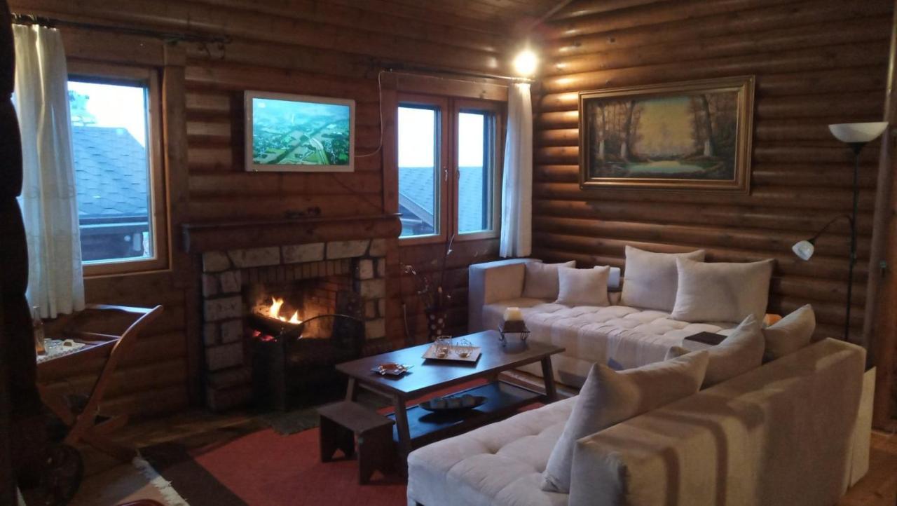 House On The Mountain Villa Eptálofos Екстериор снимка